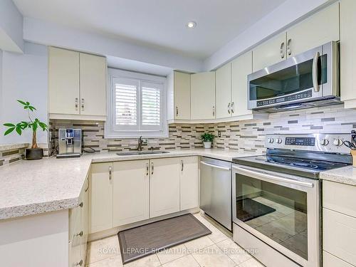 71-5659 Glen Erin Dr, Mississauga, ON - Indoor Photo Showing Kitchen