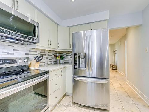 71-5659 Glen Erin Dr, Mississauga, ON - Indoor Photo Showing Kitchen