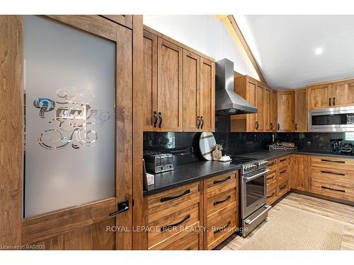 408082 Grey Road 4 Rd, Grey Highlands, ON - Indoor Photo Showing Kitchen