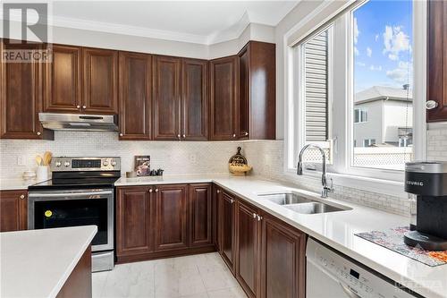 42'' cabinets, quartz countertops - 63 Boddington Street, Ottawa, ON - Indoor Photo Showing Kitchen With Double Sink With Upgraded Kitchen