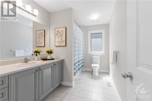 great size of  main bathroom - 63 Boddington Street, Ottawa, ON - Indoor Photo Showing Bathroom