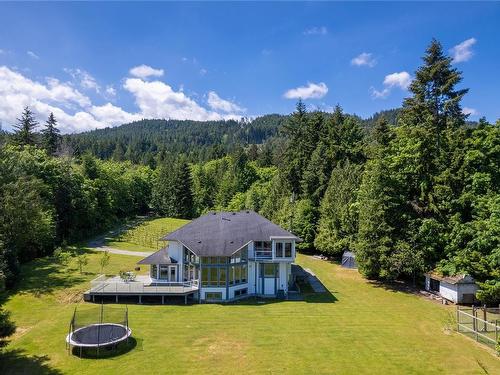 408 Hall Rd, Ladysmith, BC 