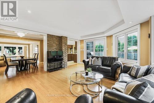 5 Bevdale Road, Toronto (Willowdale West), ON - Indoor Photo Showing Living Room