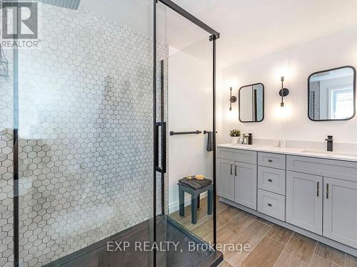 14 Pompano Court, Hamilton (Templemead), ON - Indoor Photo Showing Bathroom