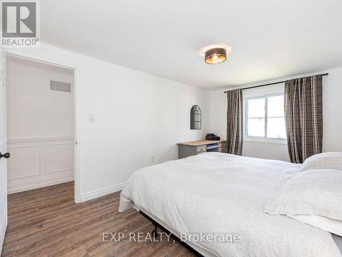 14 Pompano Court, Hamilton (Templemead), ON - Indoor Photo Showing Bedroom