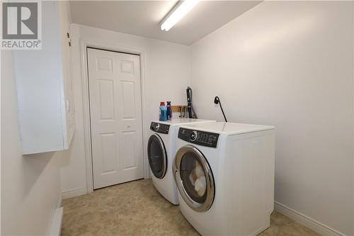 574 Leblanc Road, Dieppe, NB - Indoor Photo Showing Laundry Room