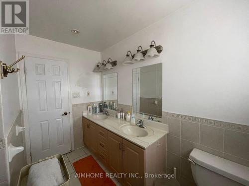 Room - 26 Eunice Road, Toronto (Bayview Village), ON - Indoor Photo Showing Bathroom