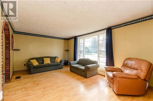 240 Storey East Road, Moncton, NB - Indoor Photo Showing Living Room