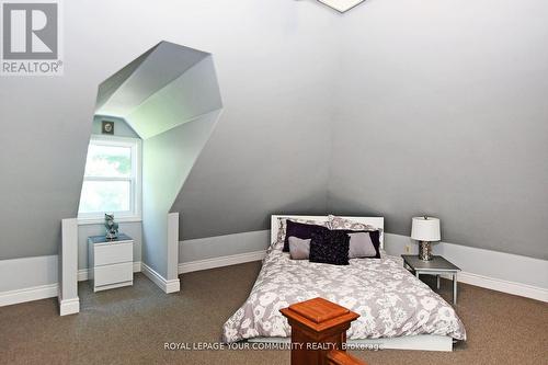 111 Edward Street, Aurora (Aurora Village), ON - Indoor Photo Showing Bedroom