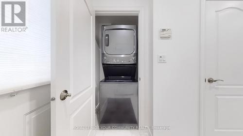 381 Rushbrook Drive, Newmarket (Summerhill Estates), ON - Indoor Photo Showing Laundry Room