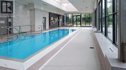 515B - 9600 Yonge Street, Richmond Hill (North Richvale), ON - Indoor Photo Showing Other Room With In Ground Pool