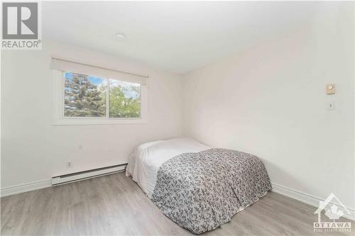 6545 Old Richmond Road, Richmond, ON - Indoor Photo Showing Bedroom