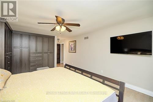 16 Blackwood Crescent, Pelham, ON - Indoor Photo Showing Bedroom