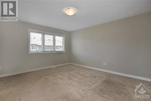 33 Fallengale Crescent, Ottawa, ON - Indoor Photo Showing Other Room