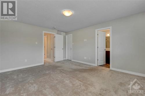 33 Fallengale Crescent, Ottawa, ON - Indoor Photo Showing Other Room