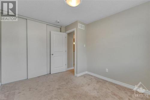 33 Fallengale Crescent, Ottawa, ON - Indoor Photo Showing Other Room