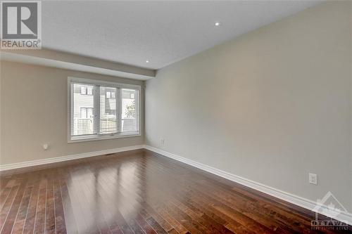 33 Fallengale Crescent, Ottawa, ON - Indoor Photo Showing Other Room