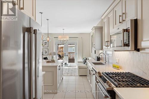 11 Gilbert Crescent, Prince Edward County (Wellington), ON - Indoor Photo Showing Kitchen With Double Sink With Upgraded Kitchen