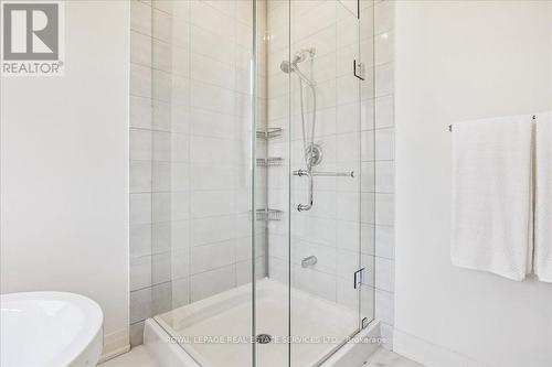 81 Granite Ridge Trail, Hamilton (Waterdown), ON - Indoor Photo Showing Bathroom