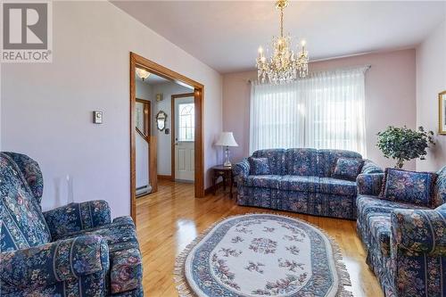 595 Centrale Street, Memramcook, NB - Indoor Photo Showing Living Room