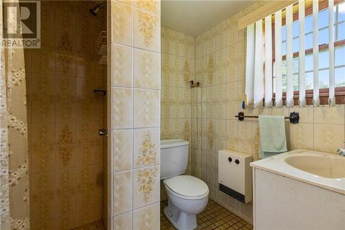 595 Centrale Street, Memramcook, NB - Indoor Photo Showing Bathroom