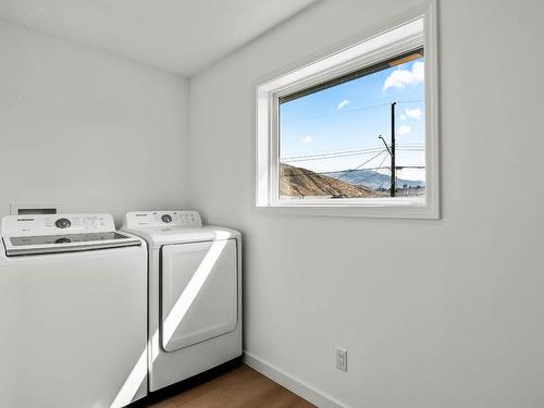 1188 Kamwood Place, Kamloops, BC - Indoor Photo Showing Laundry Room