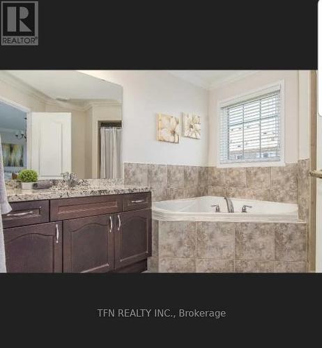 65 Summerside Avenue, Whitby (Taunton North), ON - Indoor Photo Showing Bathroom