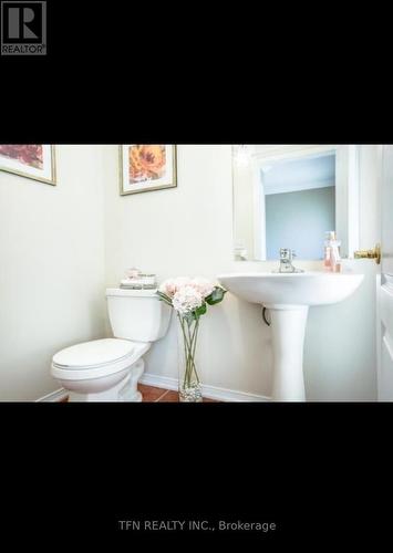 65 Summerside Avenue, Whitby (Taunton North), ON - Indoor Photo Showing Bathroom