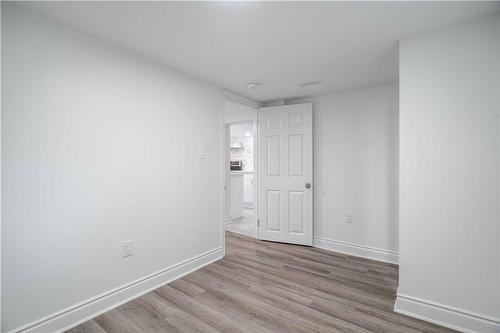 27 East 26Th Street, Hamilton, ON - Indoor Photo Showing Other Room