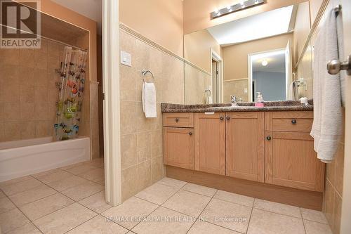 98 Kendrick Court, Hamilton (Ancaster), ON - Indoor Photo Showing Bathroom