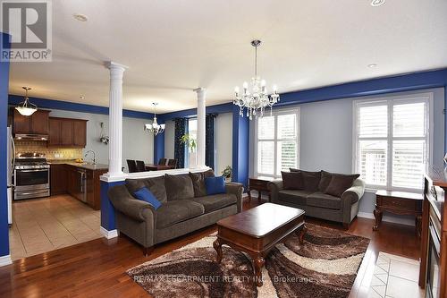 98 Kendrick Court, Hamilton (Ancaster), ON - Indoor Photo Showing Living Room