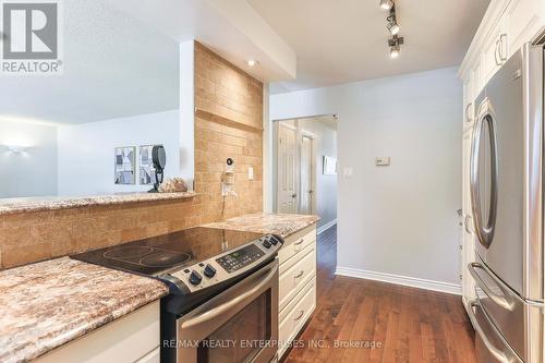 2 - 230 Meadowbrook Drive W, Hamilton (Ancaster), ON - Indoor Photo Showing Kitchen