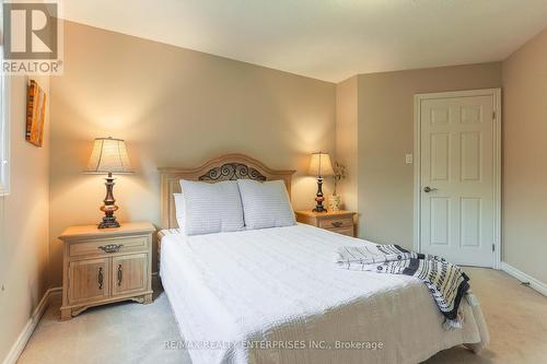 2 - 230 Meadowbrook Drive W, Hamilton (Ancaster), ON - Indoor Photo Showing Bedroom