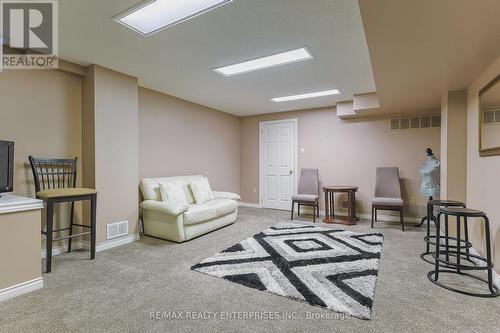 2 - 230 Meadowbrook Drive W, Hamilton (Ancaster), ON - Indoor Photo Showing Other Room