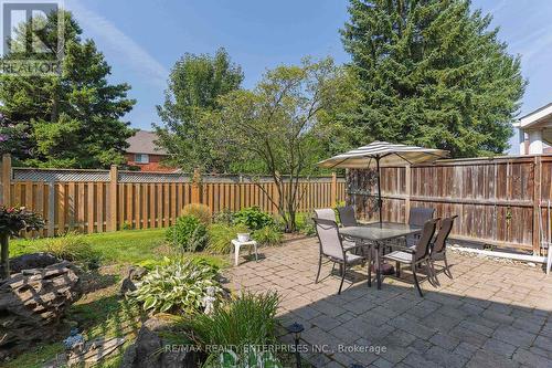 2 - 230 Meadowbrook Drive W, Hamilton (Ancaster), ON - Outdoor