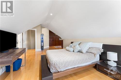 421 Laurier Avenue E, Ottawa, ON - Indoor Photo Showing Bedroom