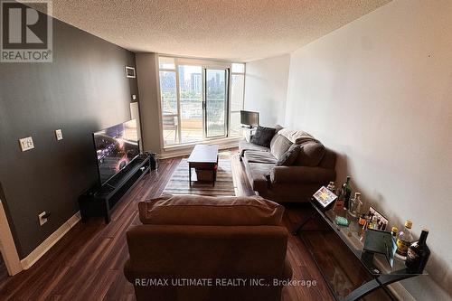 1010 - 255 Richmond Street, Toronto (Moss Park), ON - Indoor Photo Showing Living Room