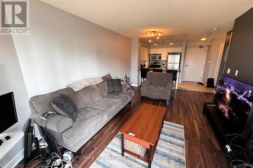 1010 - 255 Richmond Street, Toronto (Moss Park), ON - Indoor Photo Showing Living Room