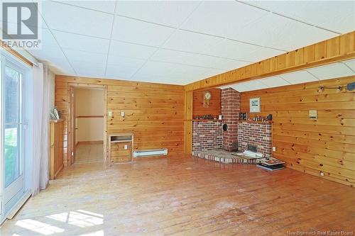 370 King Street, Chipman, NB - Indoor Photo Showing Other Room With Fireplace