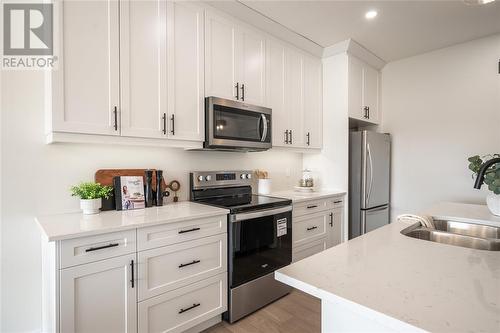 311 Anise Lane, Sarnia, ON - Indoor Photo Showing Kitchen With Double Sink With Upgraded Kitchen