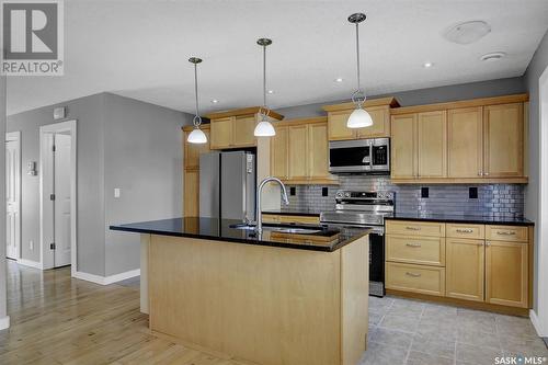 2317 Francis Street, Regina, SK - Indoor Photo Showing Kitchen With Upgraded Kitchen