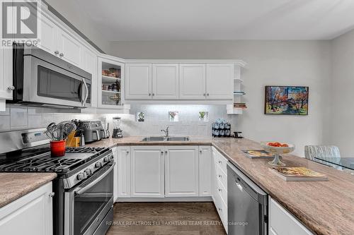 403 Longmore Street, Toronto (Willowdale East), ON - Indoor Photo Showing Kitchen With Double Sink