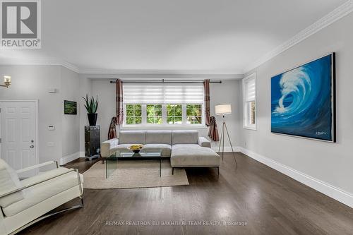 403 Longmore Street, Toronto (Willowdale East), ON - Indoor Photo Showing Living Room