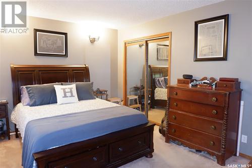 355 Centre Street, Coronach, SK - Indoor Photo Showing Bedroom