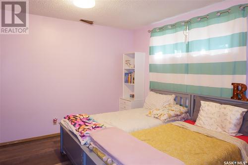 355 Centre Street, Coronach, SK - Indoor Photo Showing Bedroom