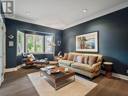 16 Clarendon Avenue, Toronto (Casa Loma), ON - Indoor Photo Showing Living Room