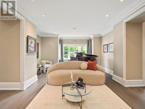 16 Clarendon Avenue, Toronto (Casa Loma), ON - Indoor Photo Showing Bedroom