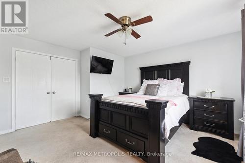 1523 Glenbourne Drive, Oshawa, ON - Indoor Photo Showing Bedroom