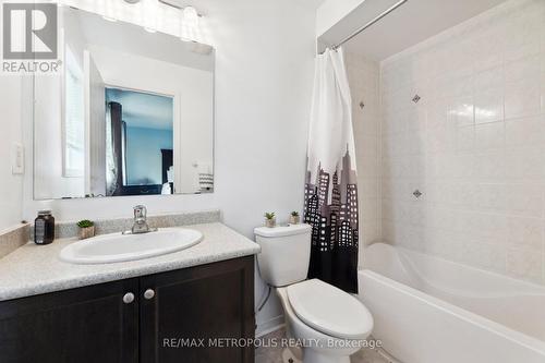 1523 Glenbourne Drive, Oshawa, ON - Indoor Photo Showing Bathroom