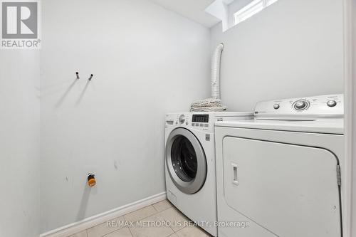 1523 Glenbourne Drive, Oshawa, ON - Indoor Photo Showing Laundry Room